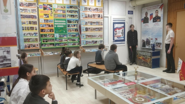 Экскурсия для начальной школы о героях СВО - наших выпускниках